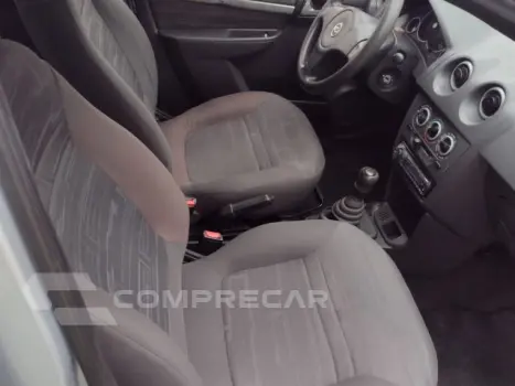 PRISMA - 1.4 MPFI MAXX 8V 4P MANUAL