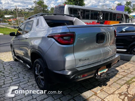 TORO 2.0 16V Turbo Ultra 4WD