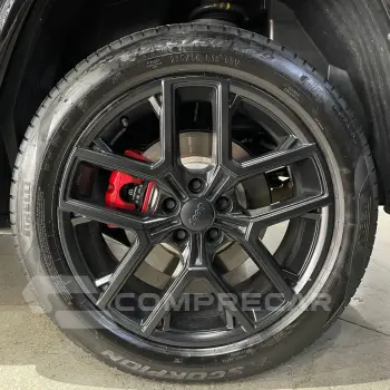 Commander Black Hurricane 2.0 4x4 TB Aut