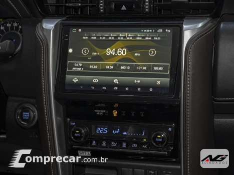 HILUX SW4 2.7 SRV 7 Lugares 4X2 16V