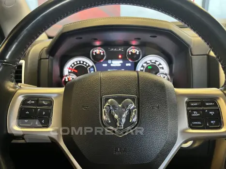 Classic 5.7 V8 32V 4P HEMI LARAMIE AUTOMÁTICO