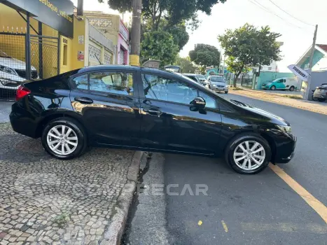 Honda Civic Sedan LXR 2.0 Flexone 16V Aut. 4p 4 portas