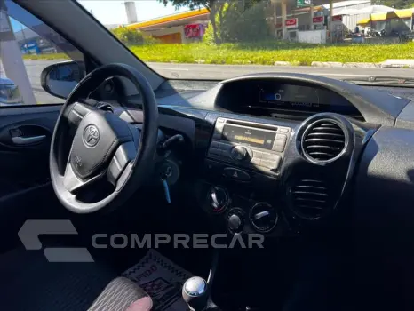 ETIOS 1.5 X Sedan 16V