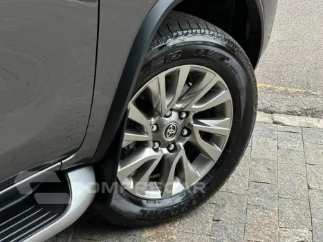 HILUX SWSRXA4FD