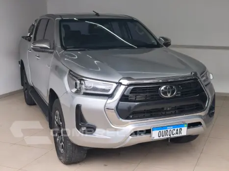 Toyota HILUX 2.8 D-4d Turbo CD SRX 4X4 4 portas