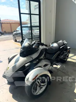 CAN-AM SPYDER
