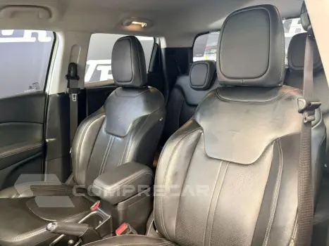 TORO 2.0 16V Turbo Volcano 4WD