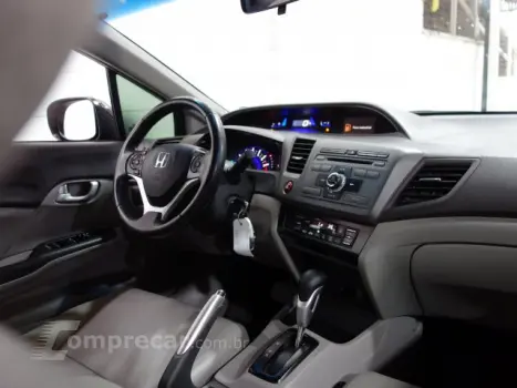 CIVIC - 2.0 LXR 16V 4P AUTOMÁTICO