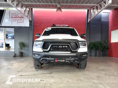 1500 5.7 V8 GASOLINA REBEL CD 4X4 AUTOMÁTICO