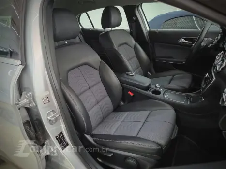 GLA 200 1.6 CGI STYLE 16V TURBO FLEX 4P AUTOMATICO