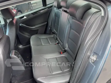 JETTA 2.0 TSI HIGHLINE 211CV GASOLINA 4P TIPTRONIC