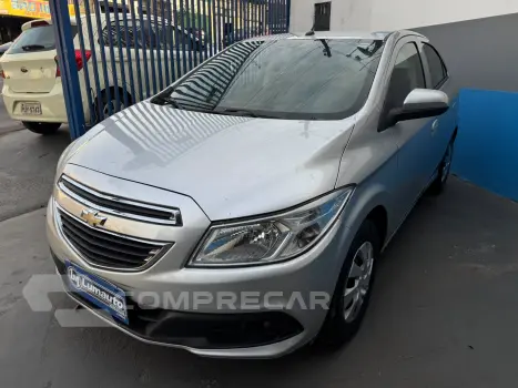 CHEVROLET ONIX 1.0 LT 4 portas