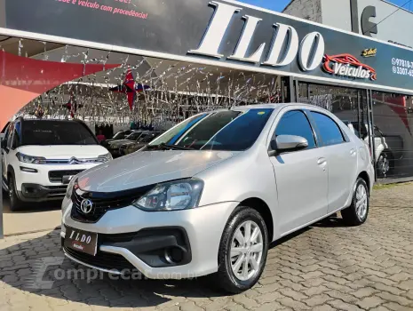 Toyota ETIOS 1.5 X Plus Sedan 16V 4 portas