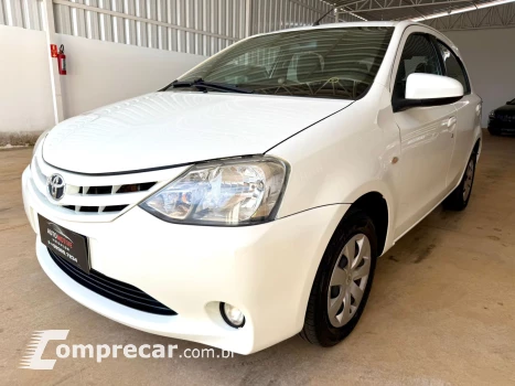 Toyota Etios Hatch XS 1.5 4 portas