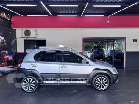 Etios Cross 1.5 16V 4P