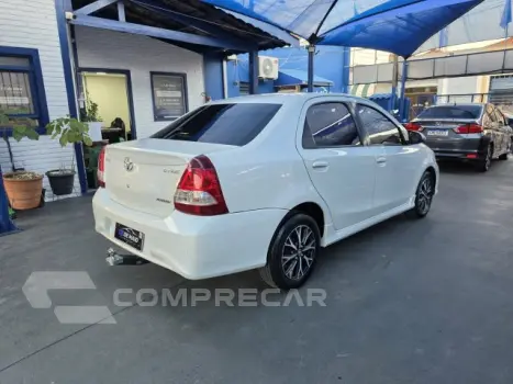 ETIOS SEDAN - 1.5 PLATINUM SEDAN 16V 4P AUTOMÁTICO