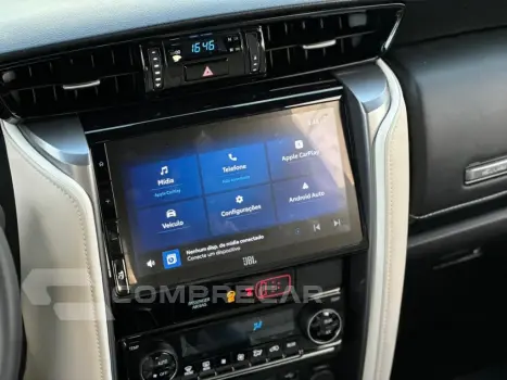 HILUX SW4 2.8 D-4D TURBO DIESEL DIAMOND 7L 4X4 AUTOMÁTICO