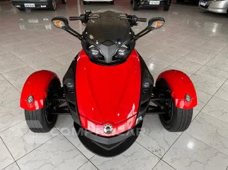 Triciclo Spyder 990 RS