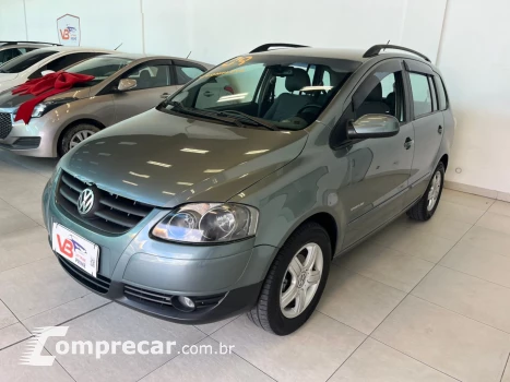 Volkswagen SPACEFOX 1.6 MI SPORTLINE 8V FLEX 4P MANUAL 5 portas