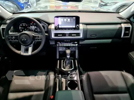 TRITON HPE-S 2.4 CD 4x4 TB DIESEL AUT.