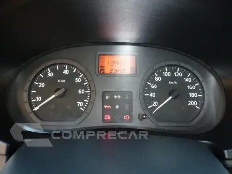 LOGAN 1.0 Authentique 16V