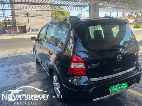 LIVINA 1.8 SL X-gear 16V