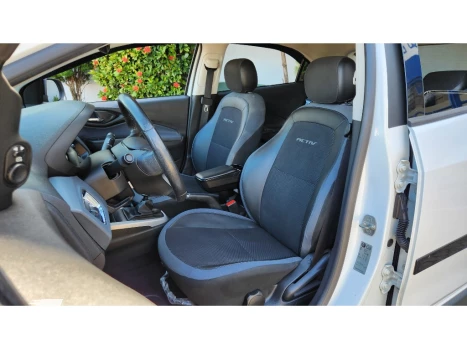 ONIX 1.4 MPFI ACTIV 8V FLEX 4P MANUAL