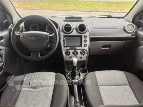 FIESTA 1.6 ROCAM SE SEDAN 8V