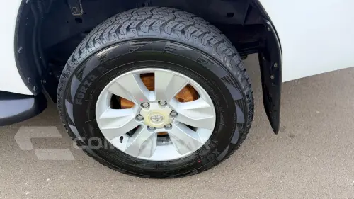 HILUX 2.8 D-4d Turbo CD SRV 4X4