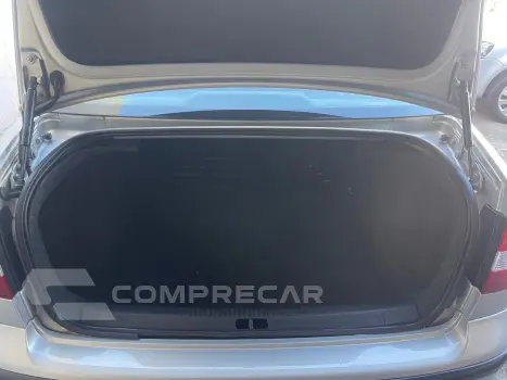 POLO 1.6 MI 8V