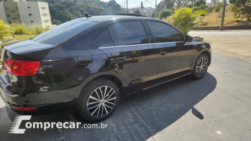 JETTA 2.0 TSI Highline