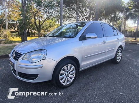 POLO SEDAN 1.6 MI 8V