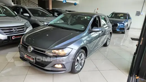 Volkswagen POLO 1.0 200 TSI Comfortline 4 portas