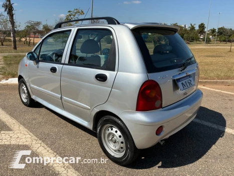QQ 1.1 MPFI 16V