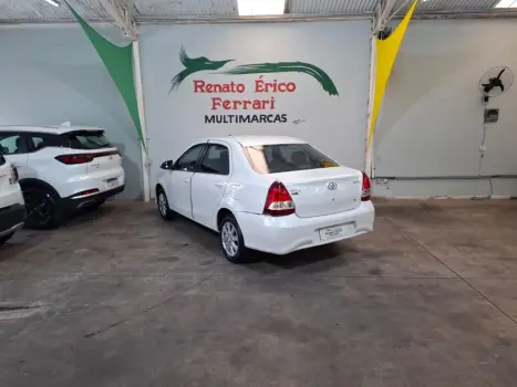 ETIOS 1.5 X Plus Sedan 16V