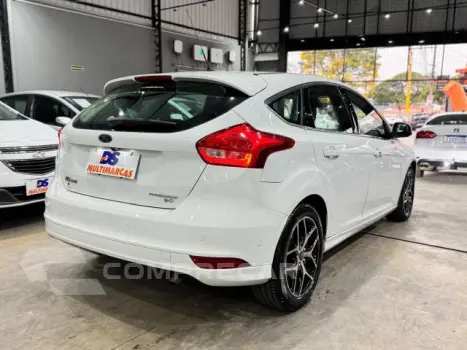 FOCUS HATCH - 2.0 TITANIUM 16V 4P POWERSHIFT