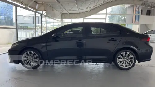 COROLLA 1.8 VVT-I Hybrid Altis