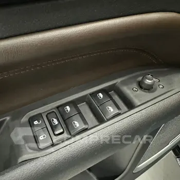 Commander Overland T270 1.3 TB Flex Aut.