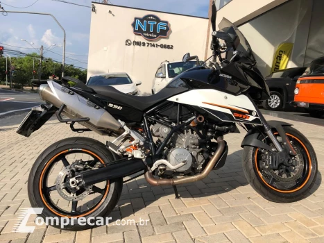 SUPERMOTO 990 T