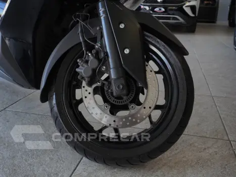 XMAX 250 ABS