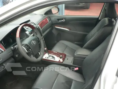 CAMRY 3.5 XLE V6 24V GASOLINA 4P AUTOMÁTICO