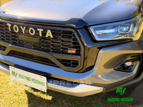 HILUX 2.8 D-4D TURBO DIESEL CD GR-S 4X4 AUTOMÁTICO