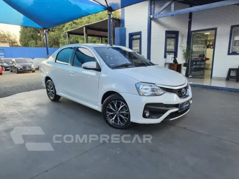 ETIOS SEDAN - 1.5 PLATINUM SEDAN 16V 4P AUTOMÁTICO