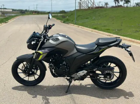 FZ25 FAZER