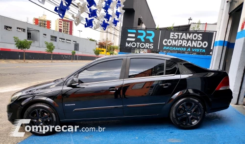 VECTRA 2.0 MPFI Elegance 8V
