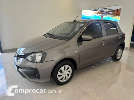 Toyota Etios Hatch 1.3 16V 4P FLEX X 4 portas