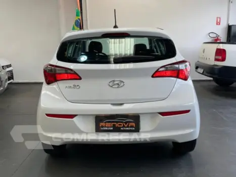 HB20 - 1.0 COMFORT PLUS 12V 4P MANUAL