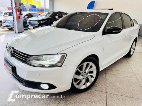 Volkswagen JETTA 2.0 4 portas