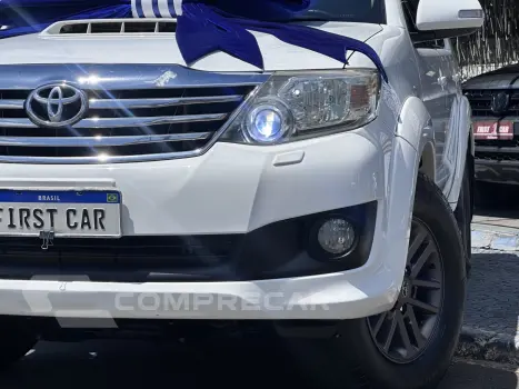 HILUX SW4 3.0 SRV 4X4 16V TURBO INTERCOOLER DIESEL 4P AUTOMÁ
