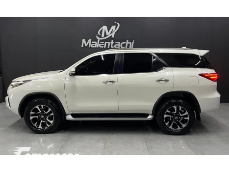 HILUX SW4 2.8 SRX 4X4 16V TURBO INTERCOOLER DIESEL 4P AUTOMÁ